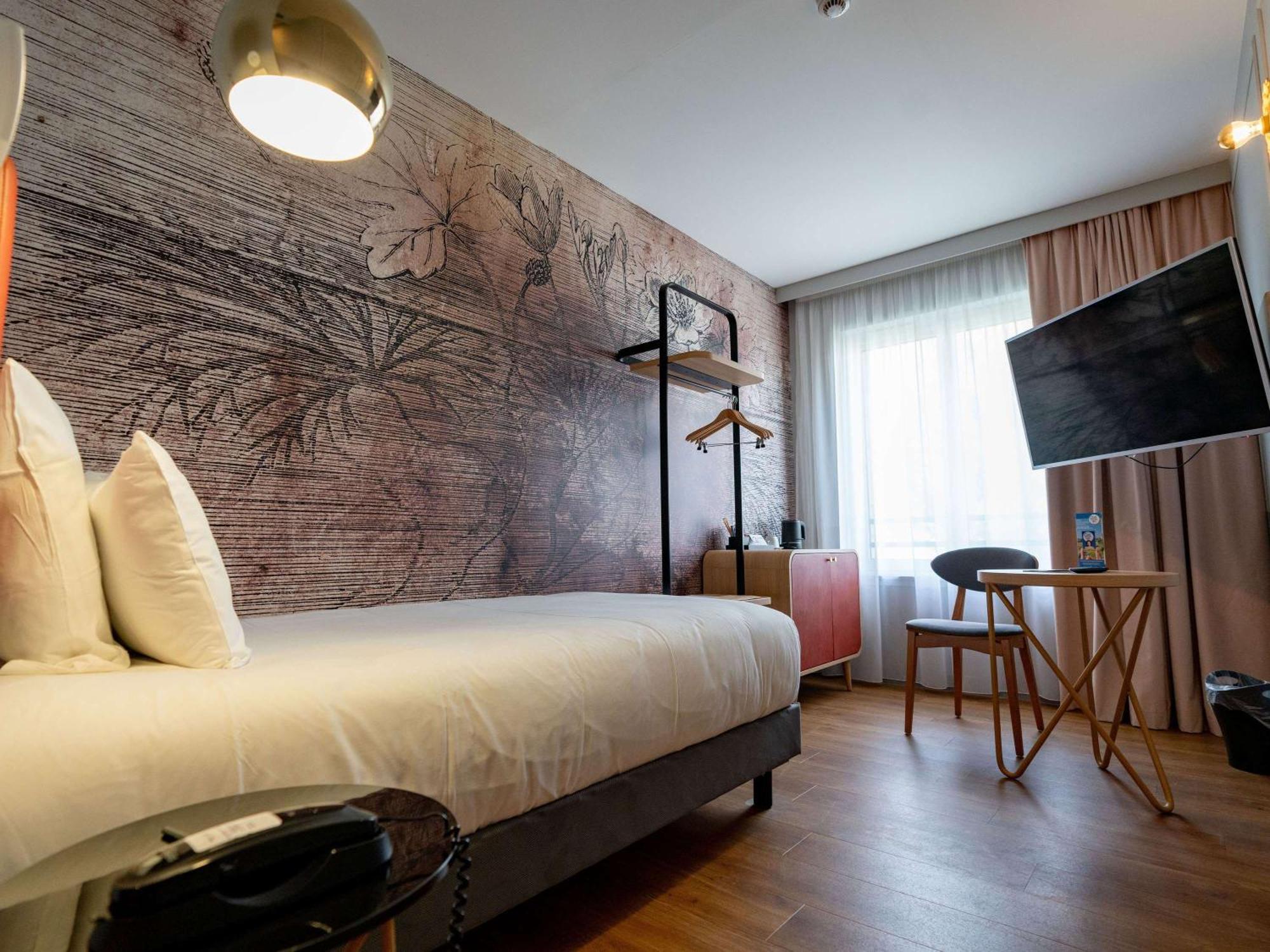 Mercure Saint Omer Centre Gare Экстерьер фото